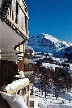 Pierre & Les Terrasses D'azur 3*